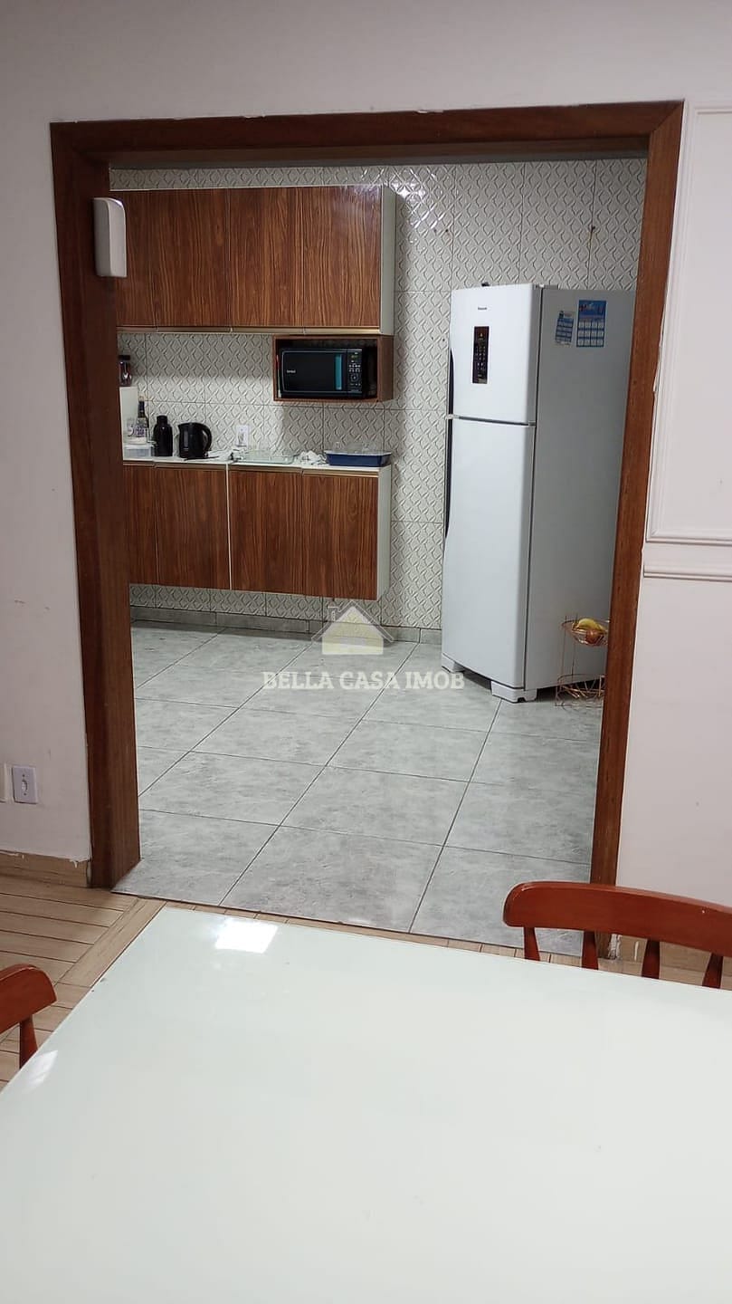 Casa à venda com 4 quartos, 185m² - Foto 5
