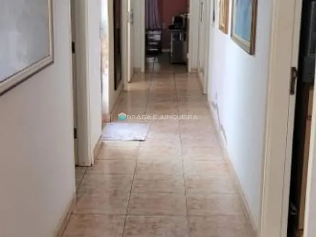 Casa com 250m² 3 quartos e 4 banheiros, à venda, no bairro Vila Imperial em São José do Rio Preto