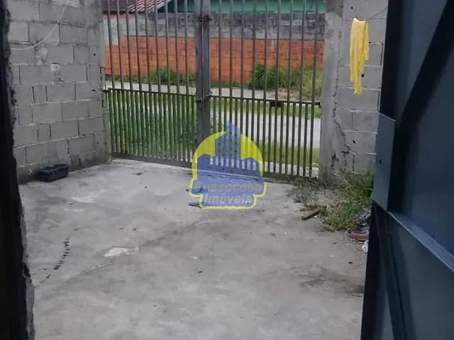 Casa com 140m² 2 quartos e 2 banheiros, à venda, no bairro Vila Seabra em Mongaguá