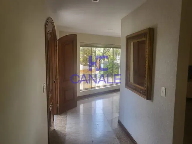 Casa com 1868m² 5 quartos e 8 banheiros, à venda, no bairro Barra da Tijuca em Rio de Janeiro