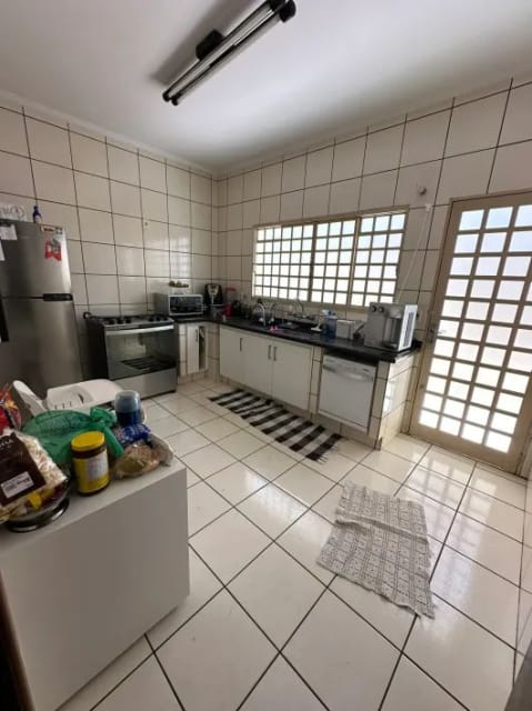 Casa à venda com 3 quartos, 168m² - Foto 5