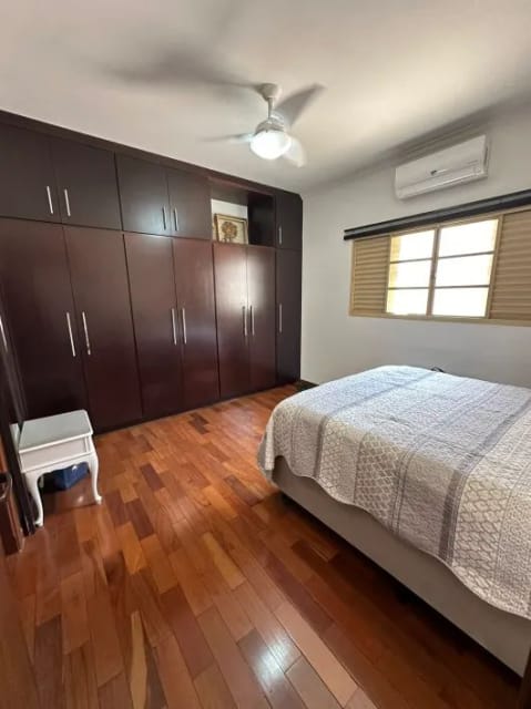 Casa à venda com 3 quartos, 168m² - Foto 8