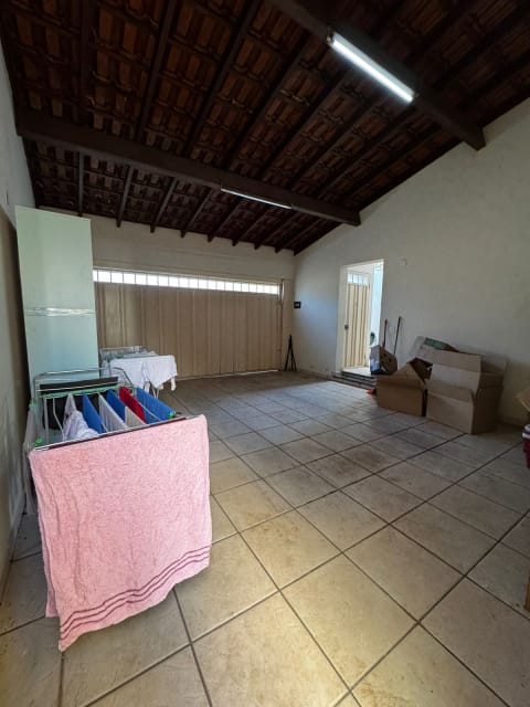Casa à venda com 3 quartos, 168m² - Foto 2