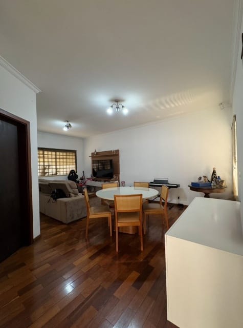 Casa à venda com 3 quartos, 168m² - Foto 3