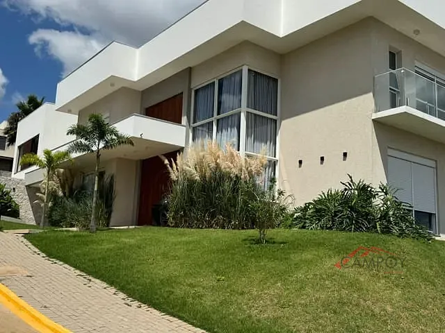 Casa com 522m² 3 quartos e 5 banheiros, à venda, no bairro Vila Santa Terezinha em Apucarana