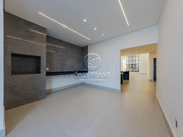 Casa 3 quartos e 3 banheiros, à venda, no bairro Setor Habitacional Arniqueira (Águas Claras) em Brasília