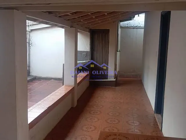 Casa 3 quartos e 1 banheiro, para alugar, no bairro CENTRO em Cambará