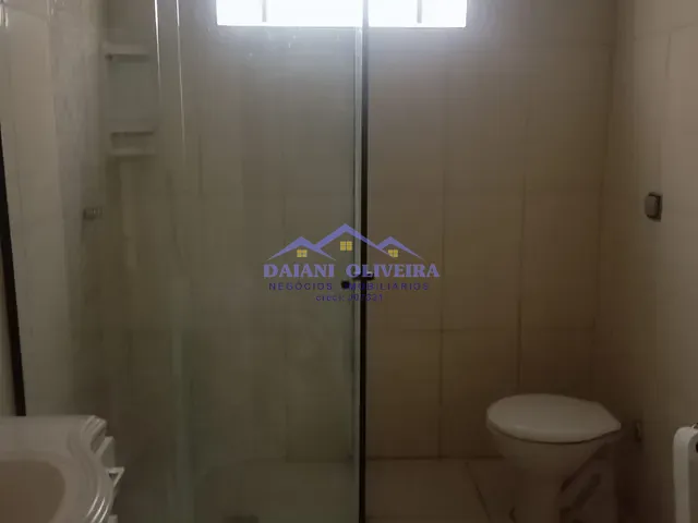 Casa 3 quartos e 1 banheiro, para alugar, no bairro CENTRO em Cambará