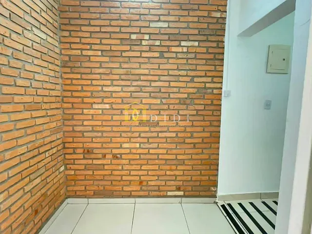 Casa 2 quartos e 2 banheiros, à venda, no bairro Centro em Porto Feliz