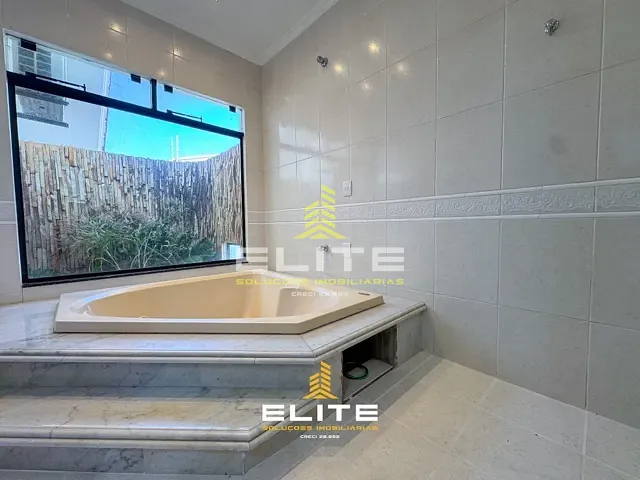 Casa com 800m² 3 quartos e 4 banheiros, à venda, no bairro Jardim Alvorada em Sorriso