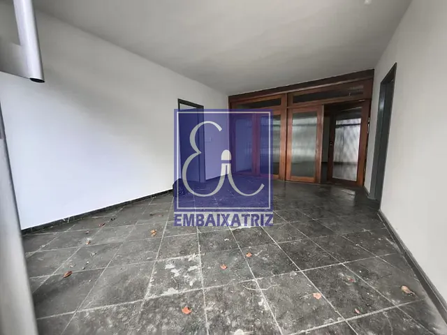 Casa com 687m², para alugar, no bairro Jardim Esplanada em São José dos Campos