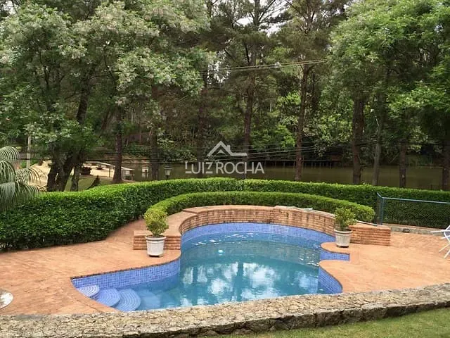 Casa com 2500m² 3 quartos e 5 banheiros, à venda, no bairro Jardim Mediterrâneo em Cotia