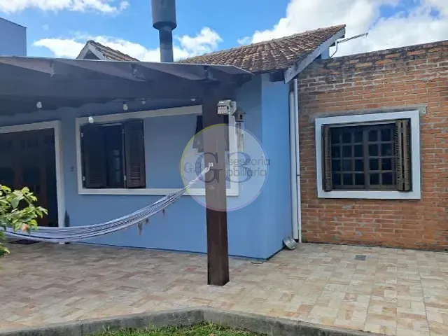 Casa 1 quarto e 1 banheiro, à venda, no bairro Laranjal em Pelotas