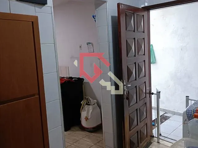 Casa com 125m² 2 quartos e 1 banheiro, à venda, no bairro Jardim Aracy em Mauá