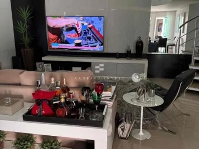Casa 3 quartos e 3 banheiros, à venda, no bairro Jardim Maluche em Brusque