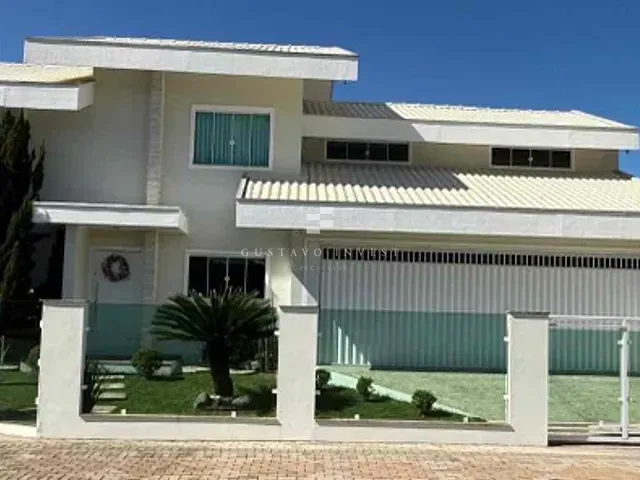 Casa 3 quartos e 3 banheiros, à venda, no bairro Jardim Maluche em Brusque