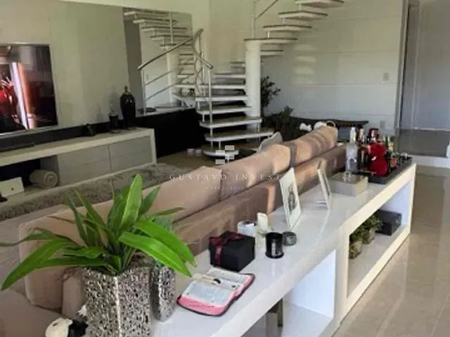 Casa 3 quartos e 3 banheiros, à venda, no bairro Jardim Maluche em Brusque