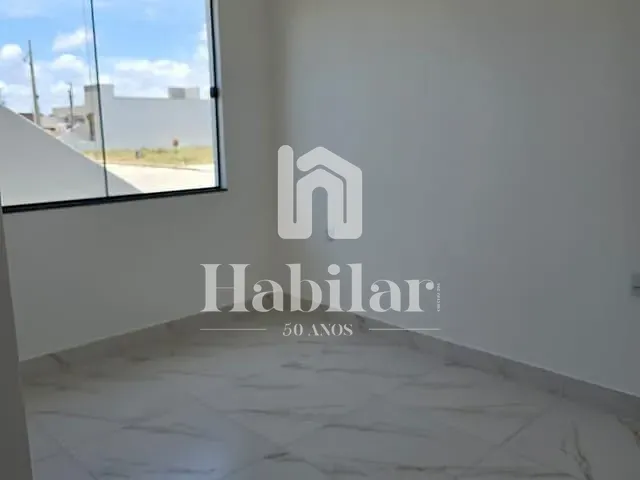 Casa 3 quartos e 2 banheiros, à venda, no bairro Olhos D'Água em Barra dos Coqueiros