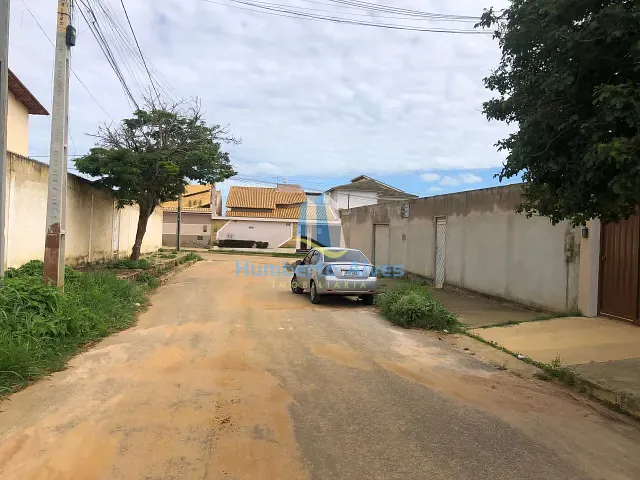 Casa 3 quartos e 1 banheiro, para alugar, no bairro Candeias em Vitória da Conquista