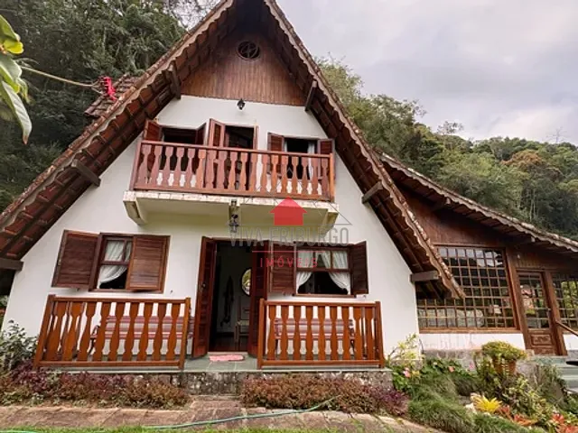 Casa 4 quartos e 3 banheiros, à venda, no bairro Mury em Nova Friburgo