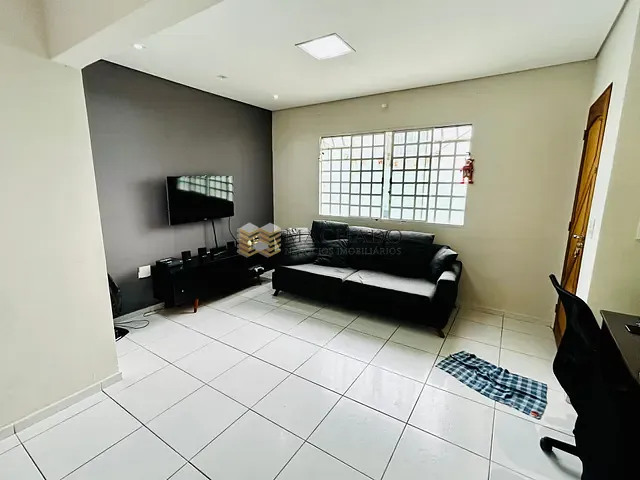 Casa com 175m² 2 quartos e 2 banheiros, à venda, no bairro Jardim Danúbio em Jundiaí