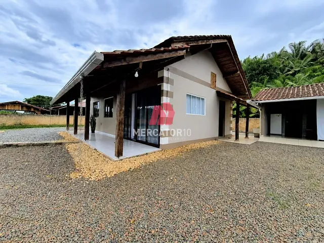 Casa 2 quartos e 2 banheiros, à venda, no bairro Itoupava Central em Blumenau