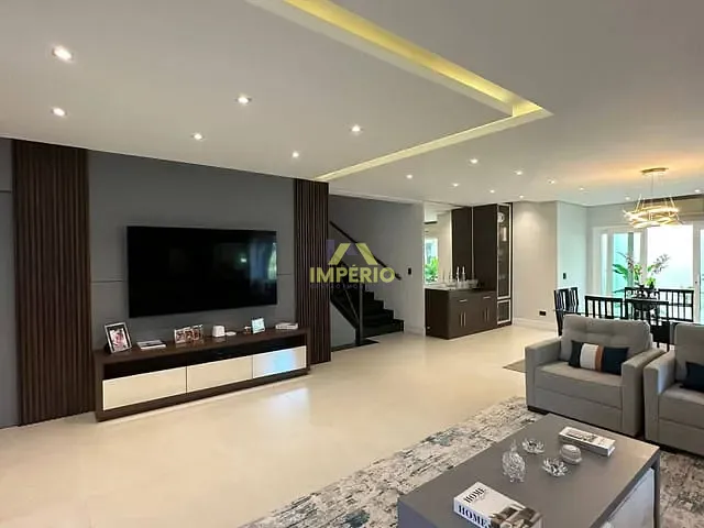 Casa com 1608m² 4 quartos e 5 banheiros, à venda, no bairro Haras Paineiras em Salto