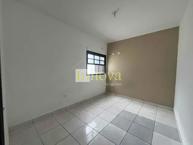 Casa com 150m² 2 quartos e 2 banheiros, à venda, no bairro Poiares em Caraguatatuba