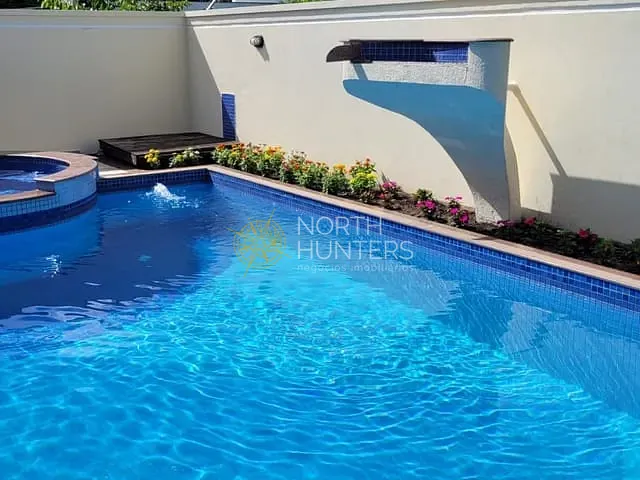 Casa com 470m² 4 quartos e 5 banheiros, para alugar, no bairro Jurerê Internacional em Florianópolis