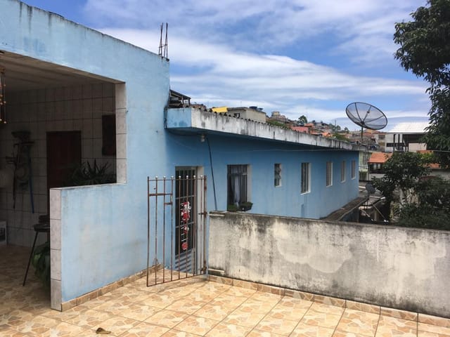 Casa com 250m² 3 quartos e 2 banheiros, à venda, no bairro Parque dos Eucaliptos (Fazendinha) em Santana de Parnaíba