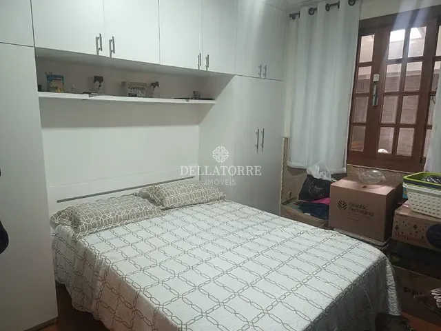 Casa com 380m² 4 quartos e 4 banheiros, à venda, no bairro Parque do Ingá em Teresópolis
