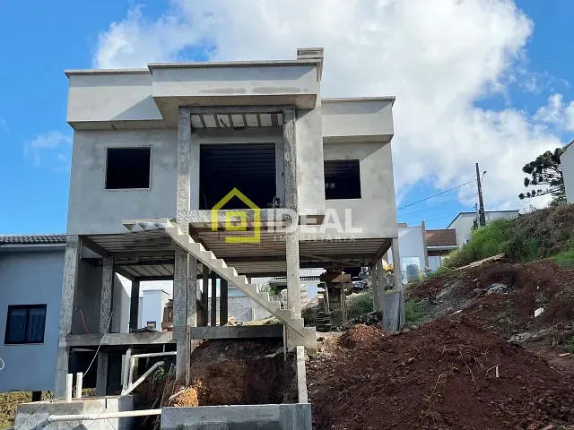 Casa com 70m² 3 quartos e 1 banheiro, à venda, no bairro Cristal em Concórdia