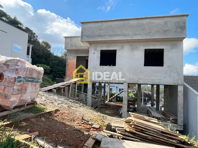 Casa com 70m² 3 quartos e 1 banheiro, à venda, no bairro Cristal em Concórdia