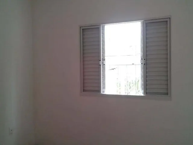 Casa 2 quartos e 2 banheiros, para alugar, no bairro Anhangabaú em Jundiaí