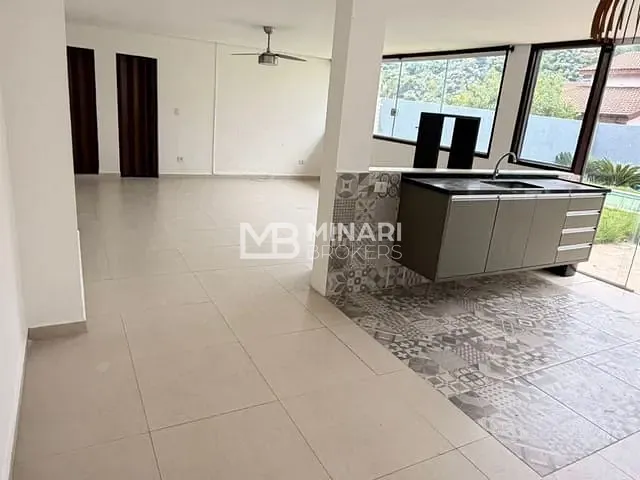 Casa 5 quartos e 6 banheiros, para alugar, no bairro Alphaville em Santana de Parnaíba