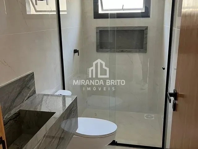 Casa com 312m² 3 quartos e 4 banheiros, à venda, no bairro Residencial Parqville Jacarandá em Aparecida de Goiânia