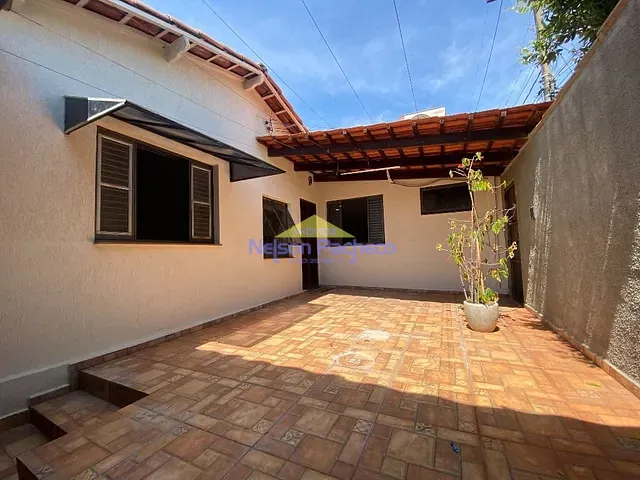 Casa com 259m² 3 quartos e 2 banheiros, à venda, no bairro Vila Fátima em Capivari