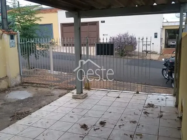 Casa com 125m² 2 quartos e 1 banheiro, para alugar, no bairro Vila Grego em Santa Bárbara D'Oeste
