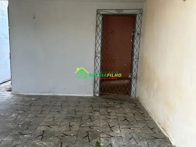 Casa com 288m² 4 quartos e 1 banheiro, à venda, no bairro São João em Teresina