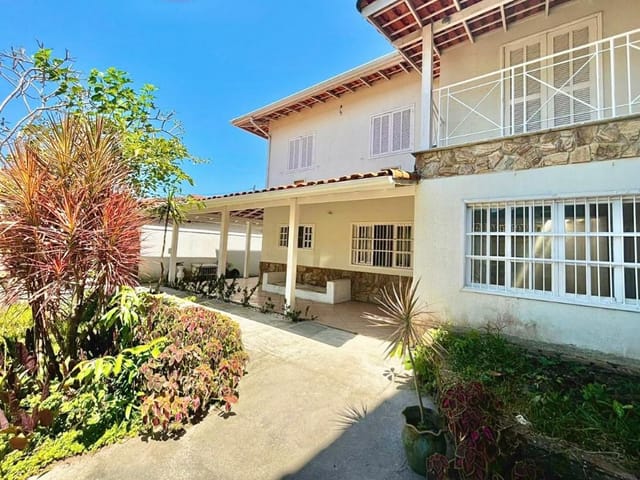 Foto do Casa - Casa com 3 quartos para alugar - Itaipu - Niterói/RJ | SelfSpin