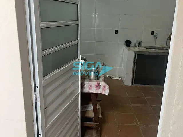 Casa 2 quartos e 1 banheiro, à venda ou para alugar, no bairro Presidente Juscelino em Pouso Alegre