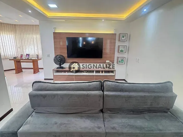 Casa com 172m² 4 quartos e 3 banheiros, à venda, no bairro Ogiva em Cabo Frio