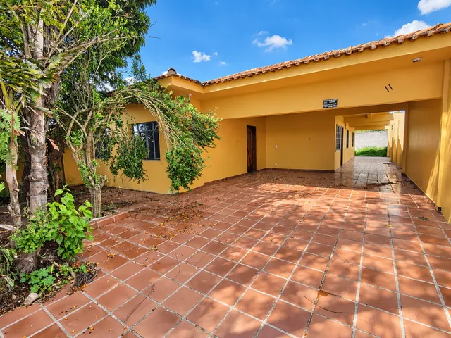 Espaço e Conforto: Casa Térrea com 4 Quartos no Jardim Primavera!