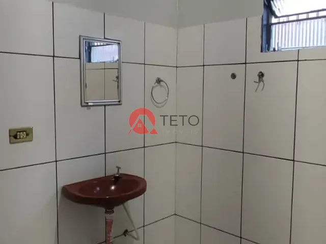 Casa 2 quartos e 1 banheiro, à venda, no bairro Jardim Alvorada em Maringá