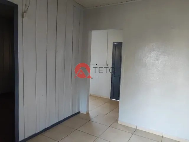 Casa 2 quartos e 1 banheiro, à venda, no bairro Jardim Alvorada em Maringá