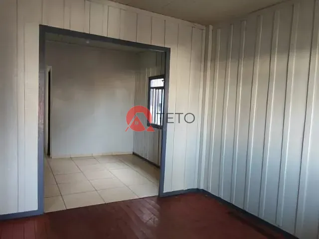 Casa 2 quartos e 1 banheiro, à venda, no bairro Jardim Alvorada em Maringá