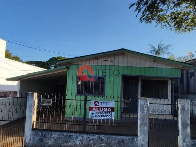 Casa 2 quartos e 1 banheiro, à venda, no bairro Jardim Alvorada em Maringá