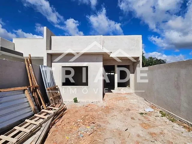 Casa com 120m² 3 quartos e 1 banheiro, à venda, no bairro Costeira em Araucária