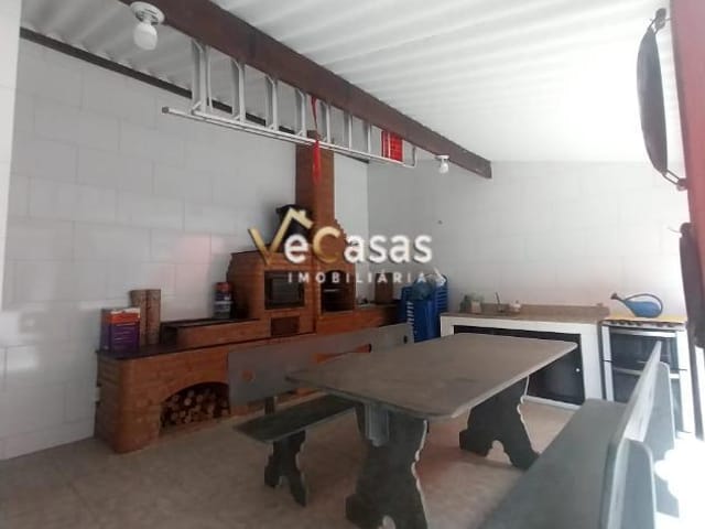 Casa com 150m² 3 quartos e 2 banheiros, à venda, no bairro Liberdade em Rio das Ostras