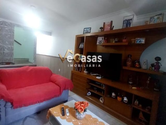 Casa com 150m² 3 quartos e 2 banheiros, à venda, no bairro Liberdade em Rio das Ostras